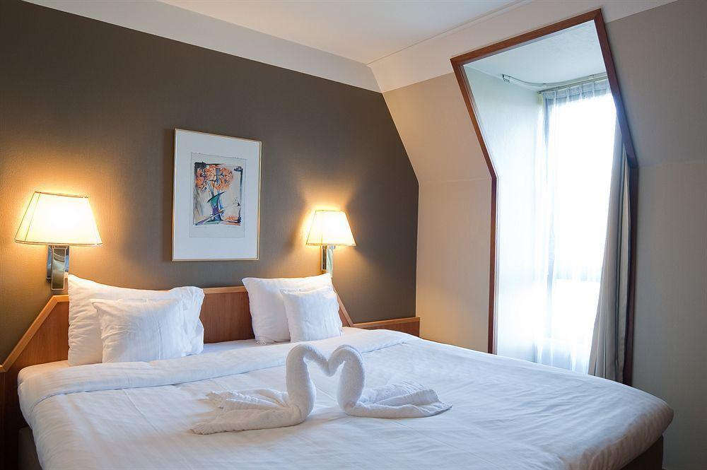 Begijnhof Hotel Левен Екстер'єр фото