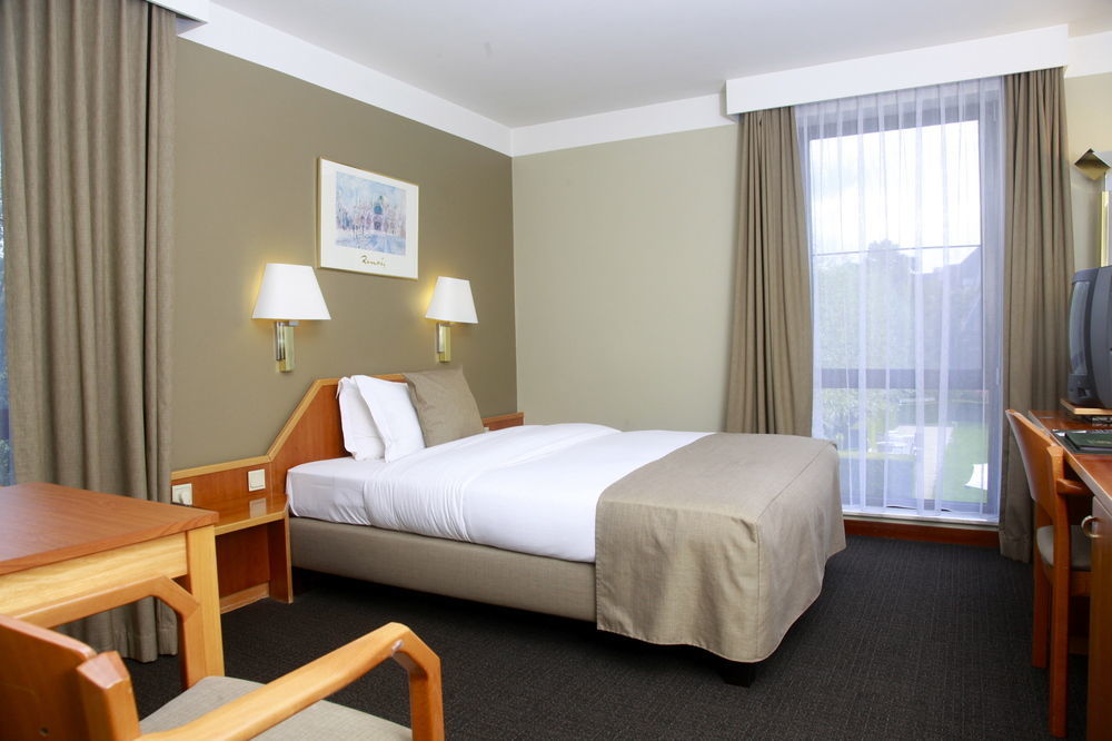 Begijnhof Hotel Левен Екстер'єр фото